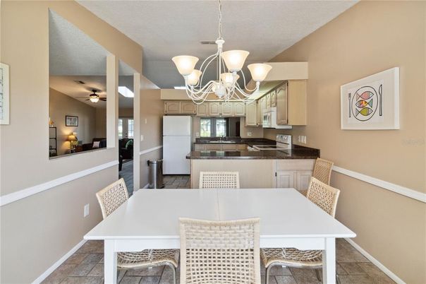 Chandelier, Dining room, Interior, Kitchen