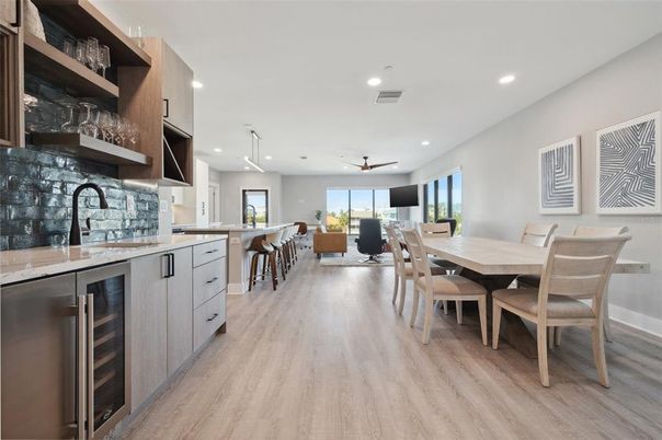 Dining room, Interior, Kitchen, Pendant Lights, Recessed Lighting, Wood Texture Flooring