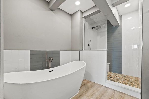 Bathroom, Free Standing Baths, Interior, Recessed Lighting, Wood Texture Flooring