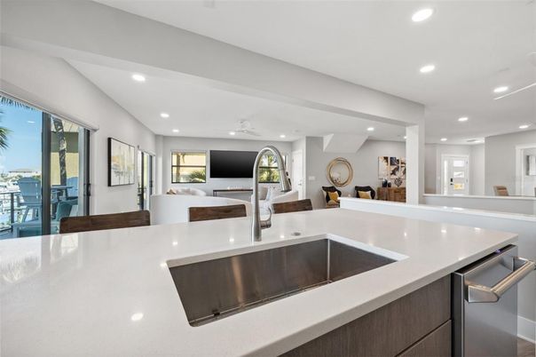 Interior, Kitchen, Recessed Lighting, Water