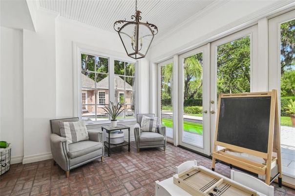 Interior, Pendant Lights, Sun Room