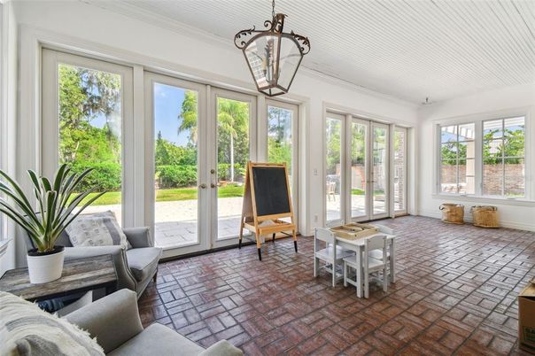 Interior, Pendant Lights, Sun Room