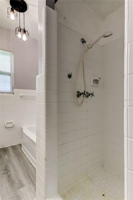 Bathroom, Interior, Pendant Lights, Wood Texture Flooring