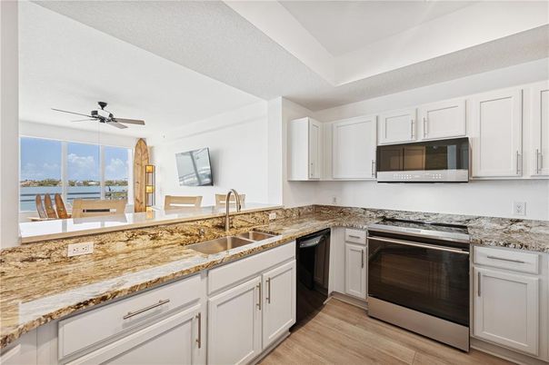 Interior, Kitchen, Water, Wood Texture Flooring