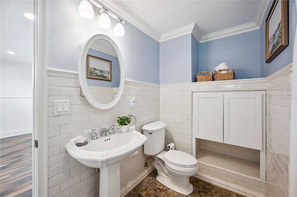 Bathroom, Interior, Recessed Lighting, Wood Texture Flooring