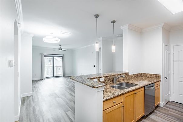 Interior, Pendant Lights, Wood Texture Flooring