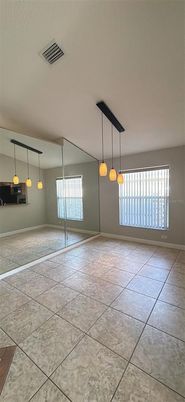 Empty room, Interior, Pendant Lights