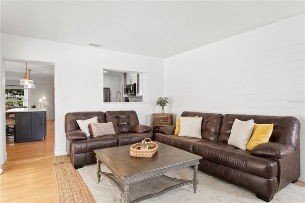Interior, Living room, Pendant Lights, Wood Texture Flooring
