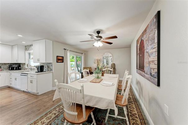 Dining room, Interior, Kitchen, Recessed Lighting, Wood Texture Flooring