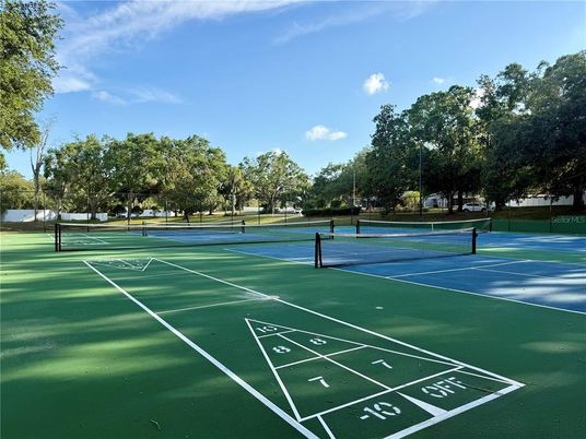 Exterior, Tennis Courts
