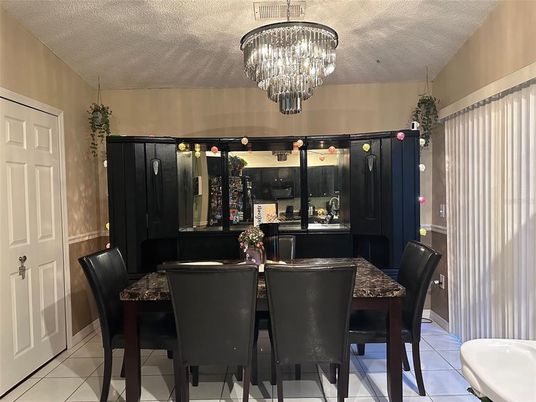 Chandelier, Dining room, Interior