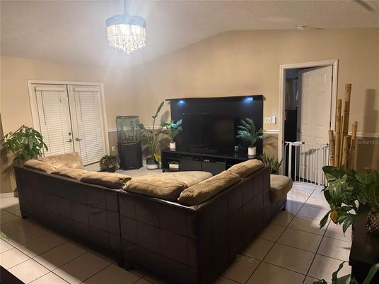 Chandelier, Interior, Living room