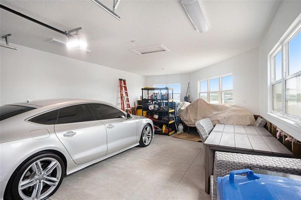 Garage, Interior