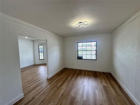 Empty room, Interior, Recessed Lighting, Wood Texture Flooring