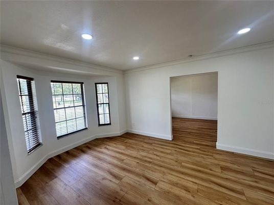 Empty room, Interior, Recessed Lighting, Wood Texture Flooring