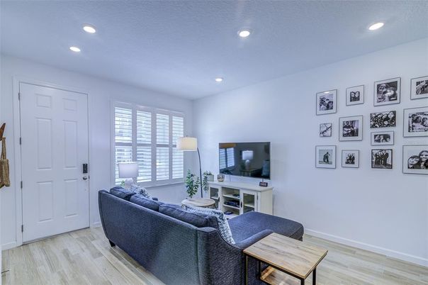 Interior, Living room, Recessed Lighting, Wood Texture Flooring