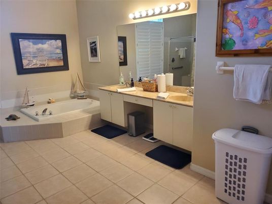 Bathroom, Dual Sink Vanities, Interior