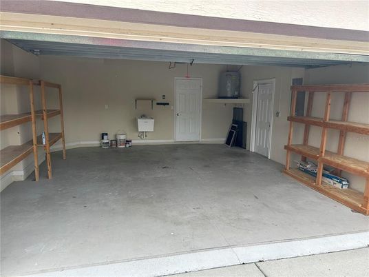 Empty room, Garage, Interior