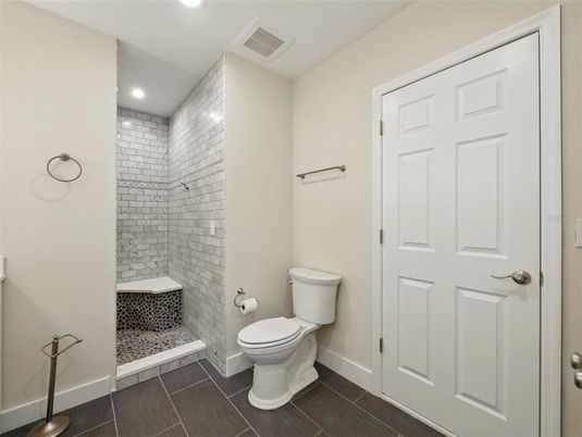Bathroom, Interior, Recessed Lighting
