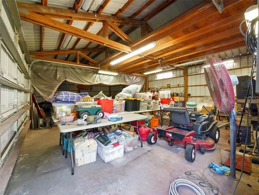 Garage, Interior, Wooden Beams
