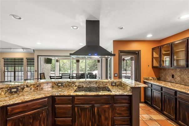 Dining room, Interior, Recessed Lighting
