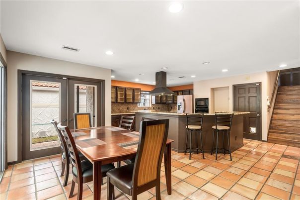 Dining room, Interior, Kitchen, Recessed Lighting