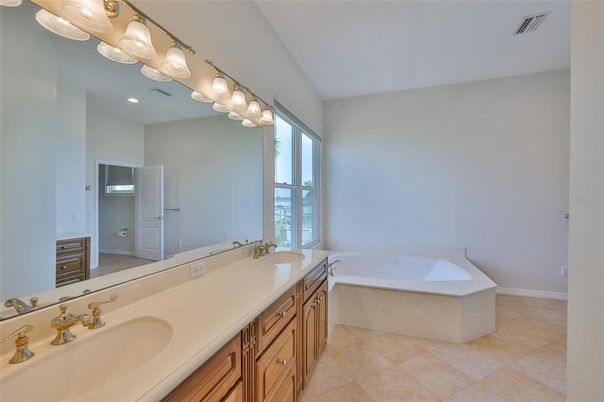 Bathroom, Dual Sink Vanities, Interior