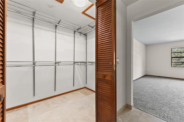 Interior, Walk-in Closets