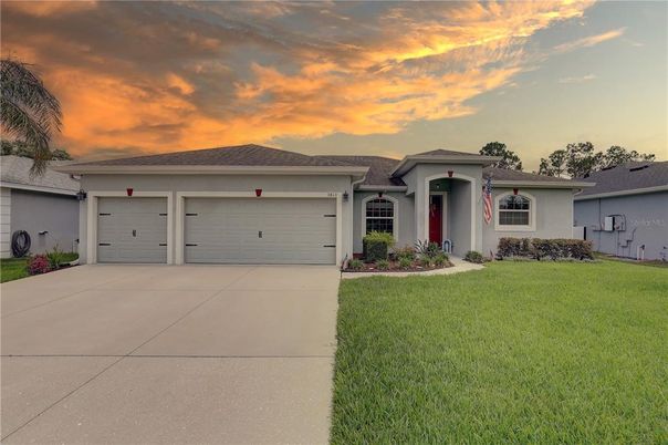 Attached, Backyard, Exterior, Facade, Ranch