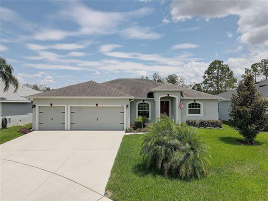 Attached, Exterior, Facade, Ranch