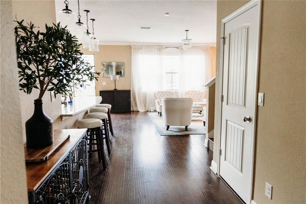 Interior, Pendant Lights, Recessed Lighting, Wood Texture Flooring