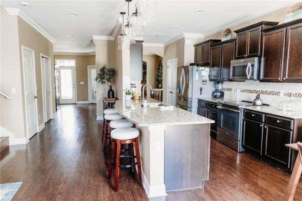 Interior, Kitchen, Pendant Lights, Recessed Lighting, Wood Texture Flooring