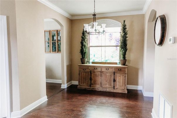 Interior, Pendant Lights, Wood Texture Flooring