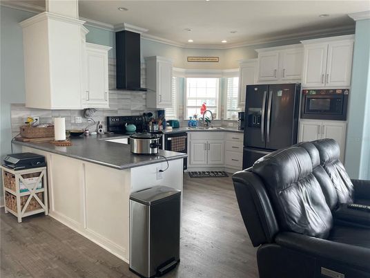 Interior, Kitchen, Recessed Lighting, Wood Texture Flooring