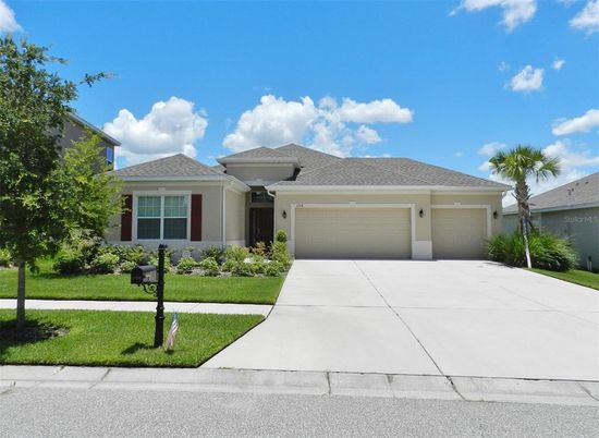 Attached, Exterior, Facade, Ranch