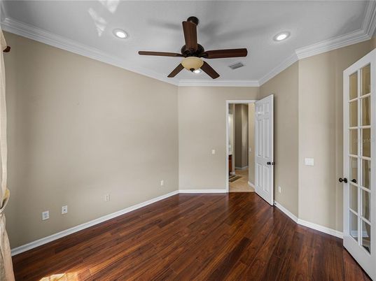 Empty room, Interior, Recessed Lighting, Wood Texture Flooring