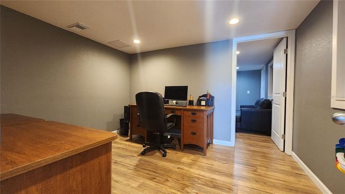 Home Office, Interior, Recessed Lighting, Wood Texture Flooring