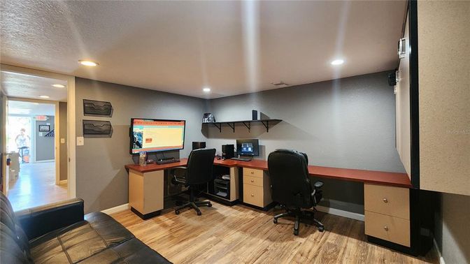 Home Office, Interior, Recessed Lighting, Wood Texture Flooring