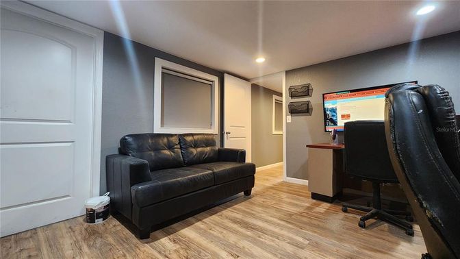 Home Office, Interior, Recessed Lighting, Wood Texture Flooring