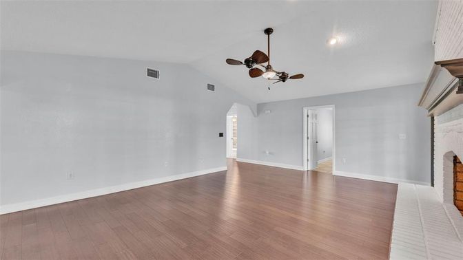 Empty room, Interior, Recessed Lighting, Wood Texture Flooring