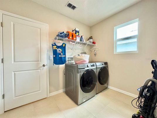 Interior, Washer