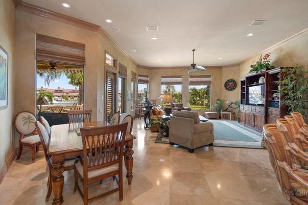 Dining room, Interior, Living room, Recessed Lighting