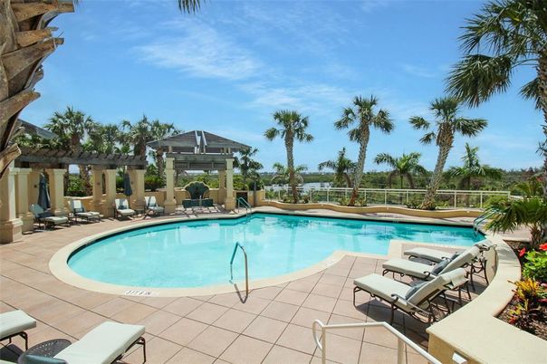 Exterior, Pool, Water
