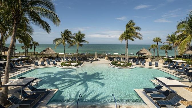 Exterior, Pool, Water