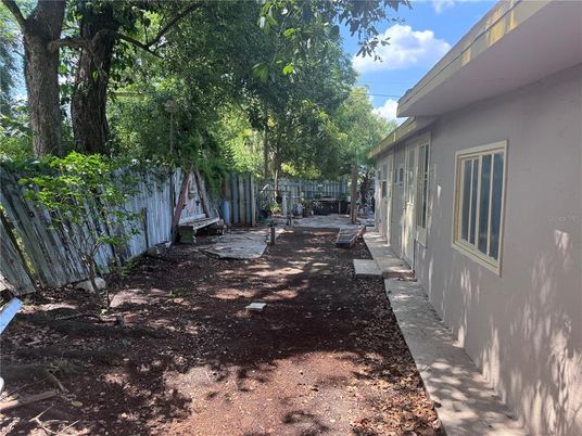 Backyard, Exterior
