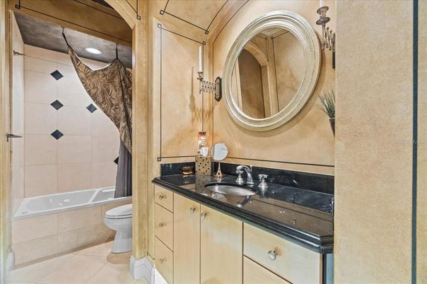 Bathroom, Interior, Recessed Lighting