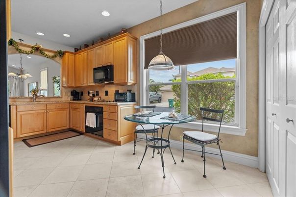 Dining room, Interior, Kitchen, Pendant Lights, Recessed Lighting