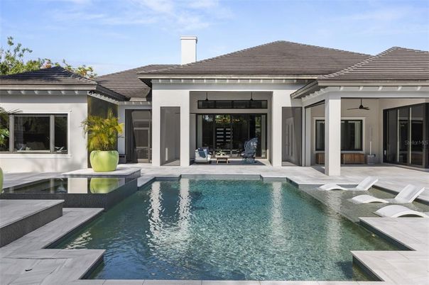 Exterior, Pool