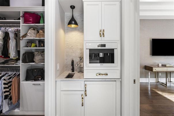 Interior, Kitchen, Pendant Lights, Wood Texture Flooring