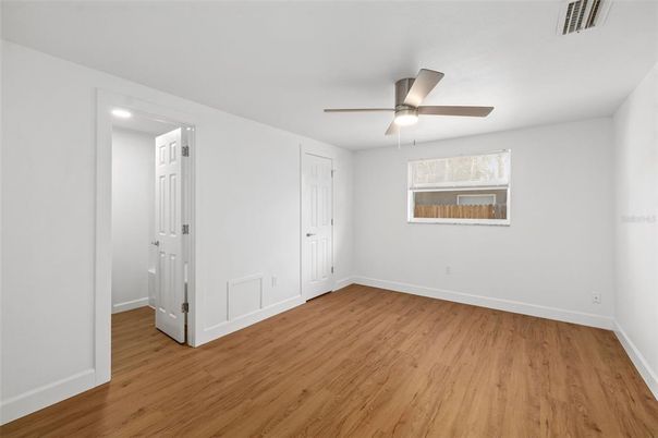 Empty room, Interior, Recessed Lighting, Wood Texture Flooring